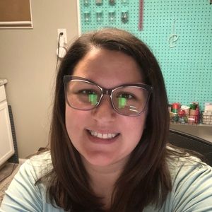 Meet your Posher, Emmalie